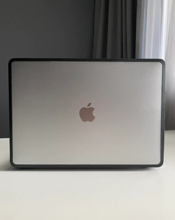 Пластикова накладка c силіконовим бампером для Macbook Pro 16" A2485, A2780 (Прозрачный + Прозрачный Бампер)