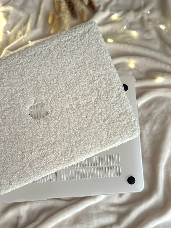 Чохол-накладка тканинний Teddy Fabric PRO для MacBook Pro 16.2" (A2485 / A2780 / A2991). (айворі)