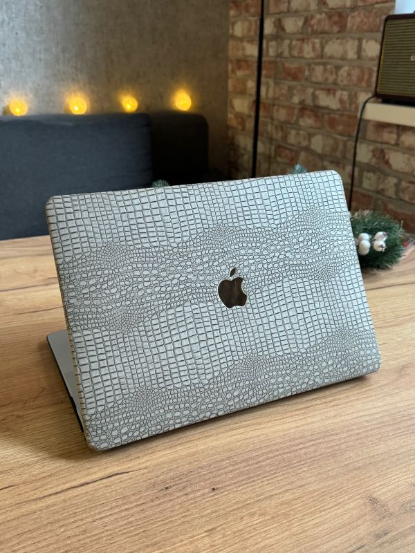 Чохол накладка на MacBook air 13 M2 (A2681) шкіра (Айворі)