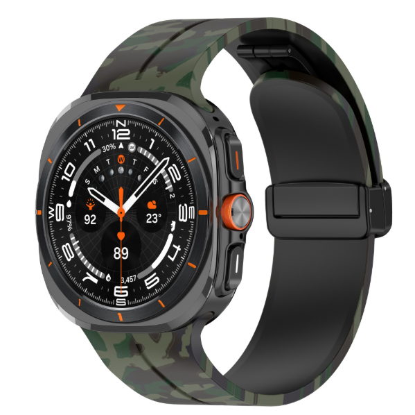 Камуфляжний силіконовий ремінець з магнітною пряжкою для Samsung Galaxy Watch7 Ultra 47 мм (зелений)